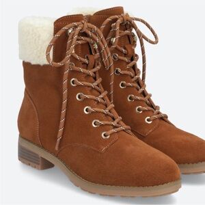 NWOT Violet & Red Brown Suede Lace-Up Boots with Shearling Trim, size 8